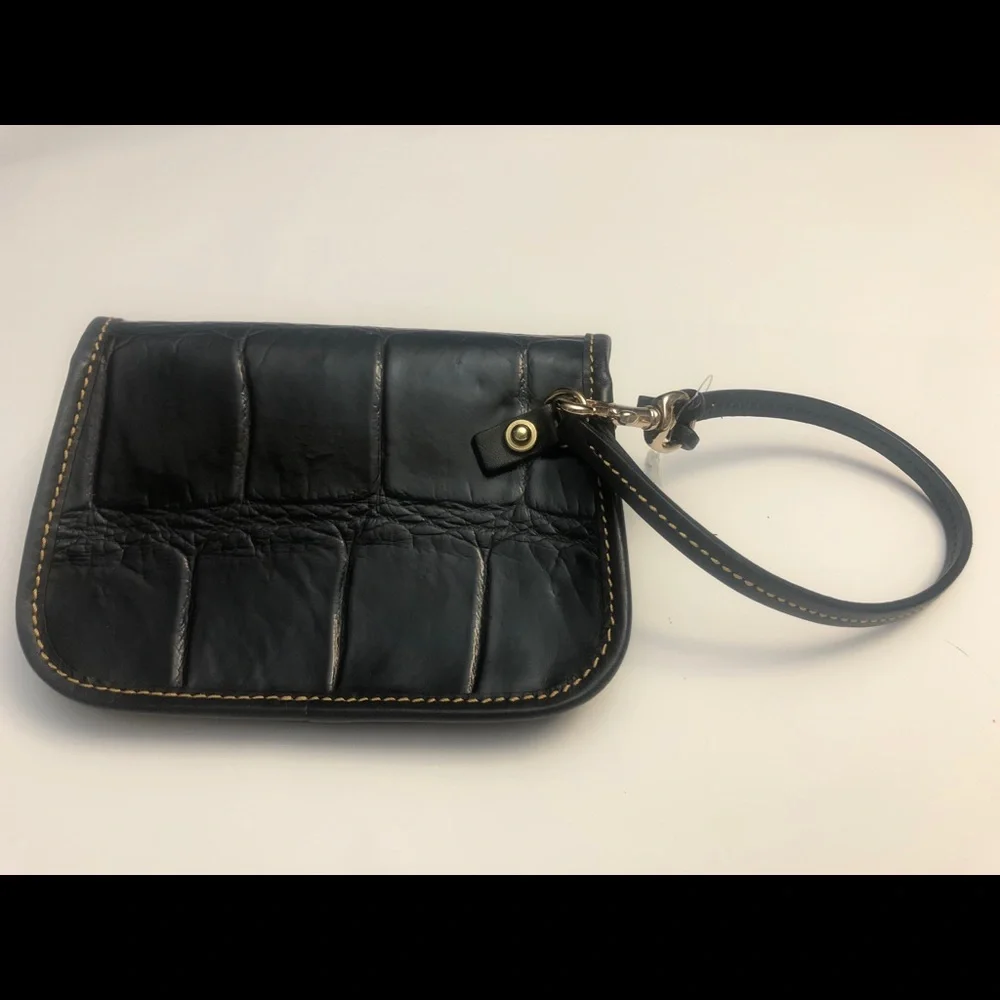 Dooney & Bourke leather wristlet